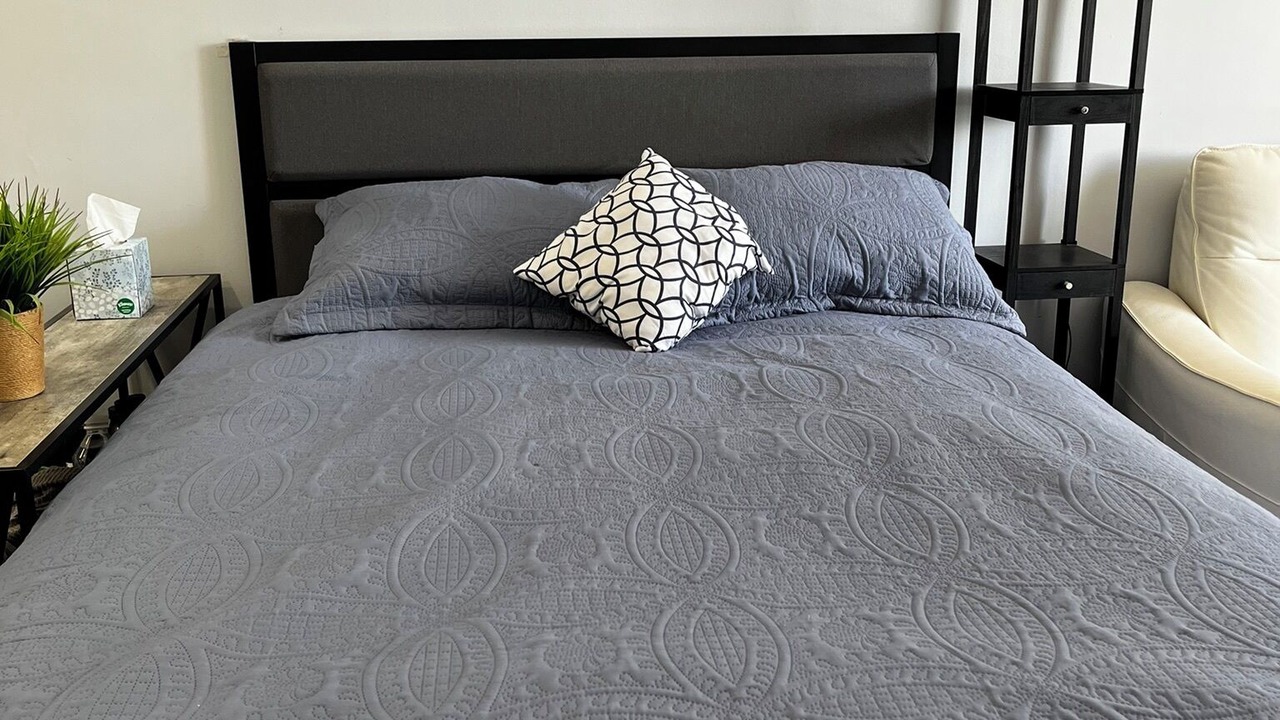 Photo of Bedroom in Waikiki