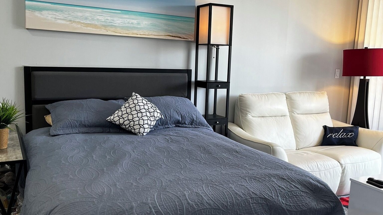 Photo of Bedroom in Waikiki