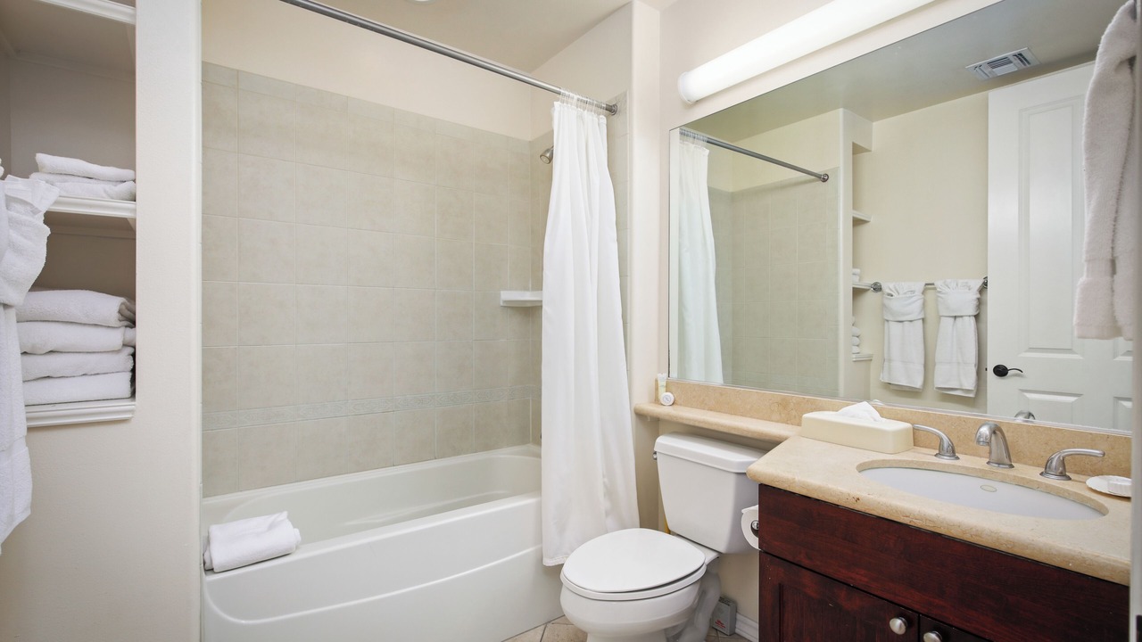 Photo of Bathroom in Waikoloa Village