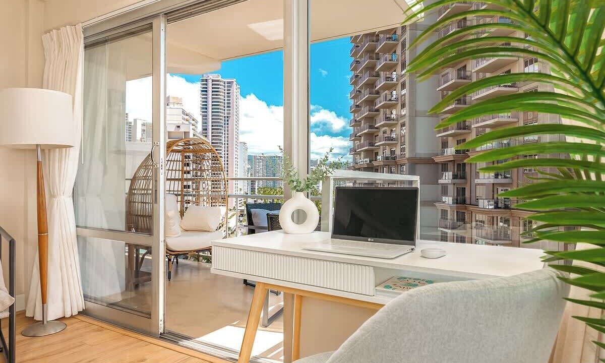 Photo of Bedroom in Waikiki