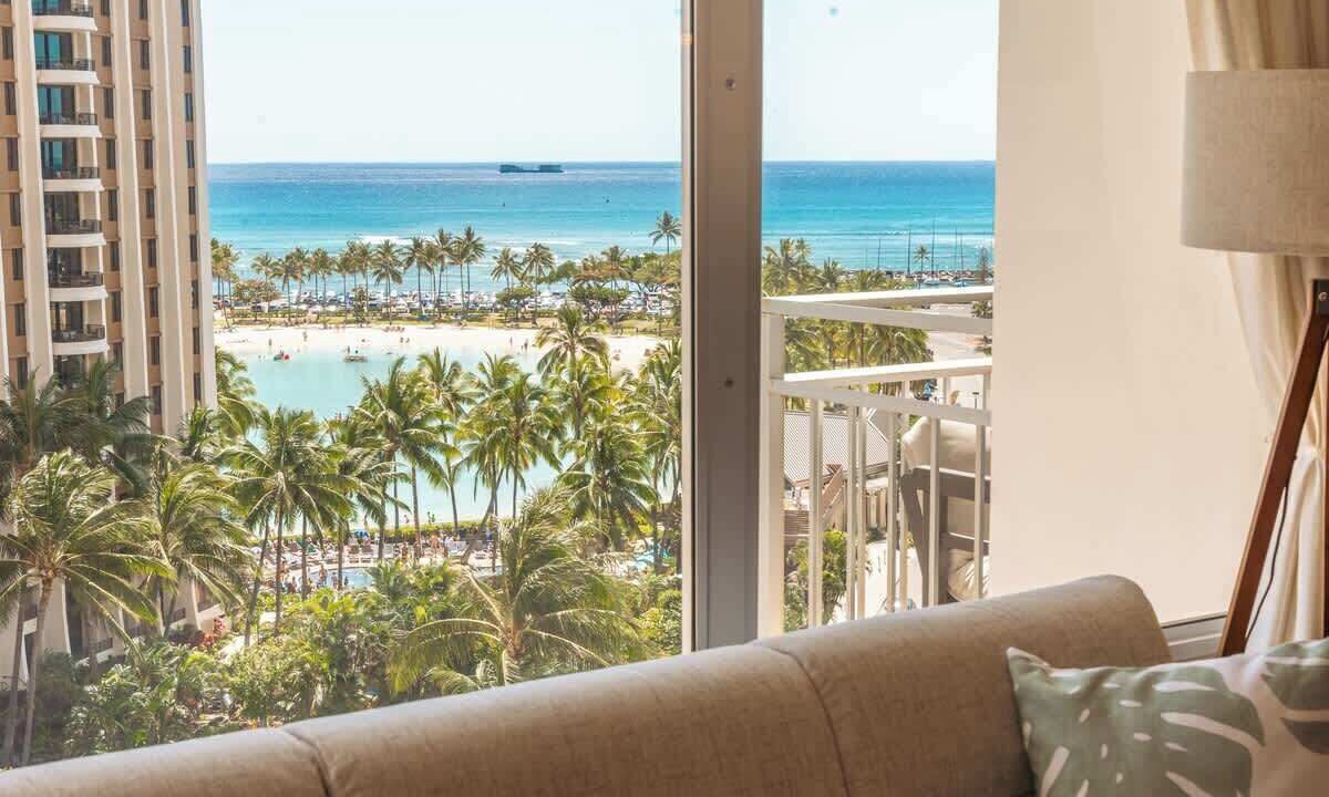 Photo of Bedroom in Waikiki
