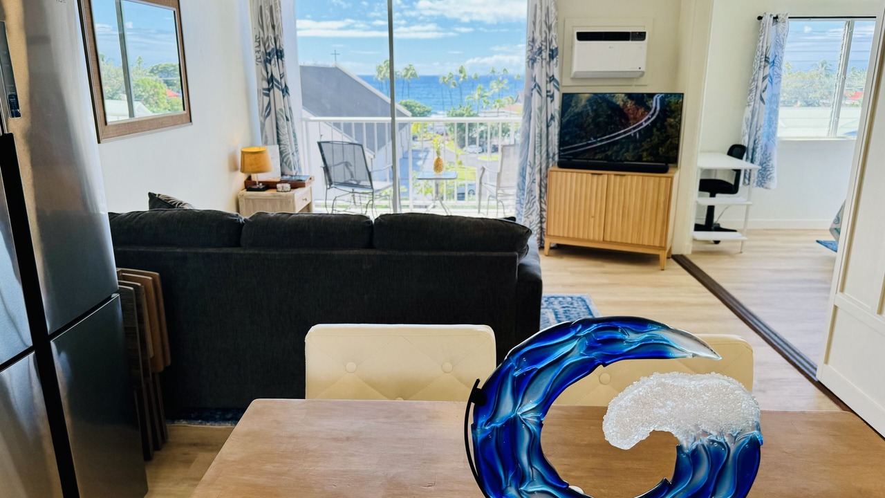 Photo of Livingroom in Historic Kailua Village