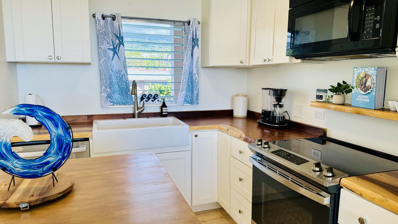 Photo of Kitchen in Historic Kailua Village