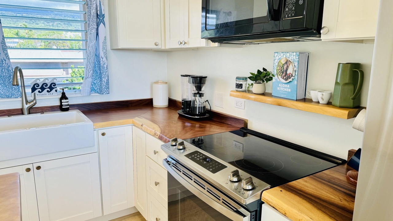Photo of Kitchen in Historic Kailua Village