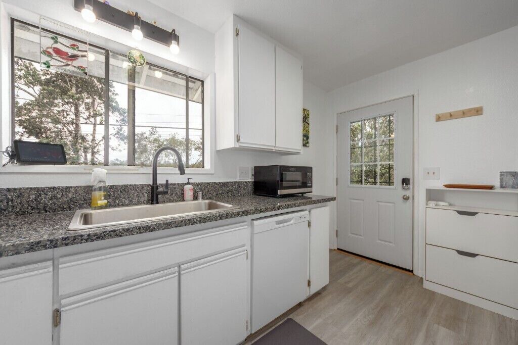 Photo of Kitchen in Royal Hawaiian Estates