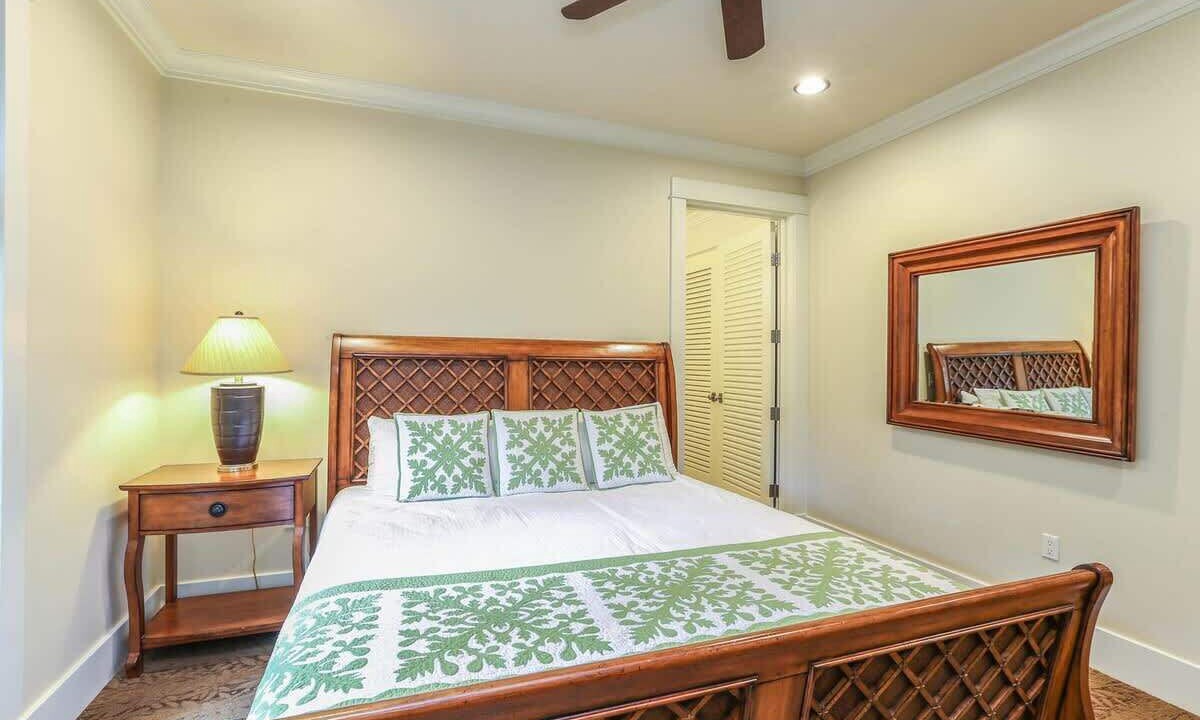 Photo of Bedroom in Poipu