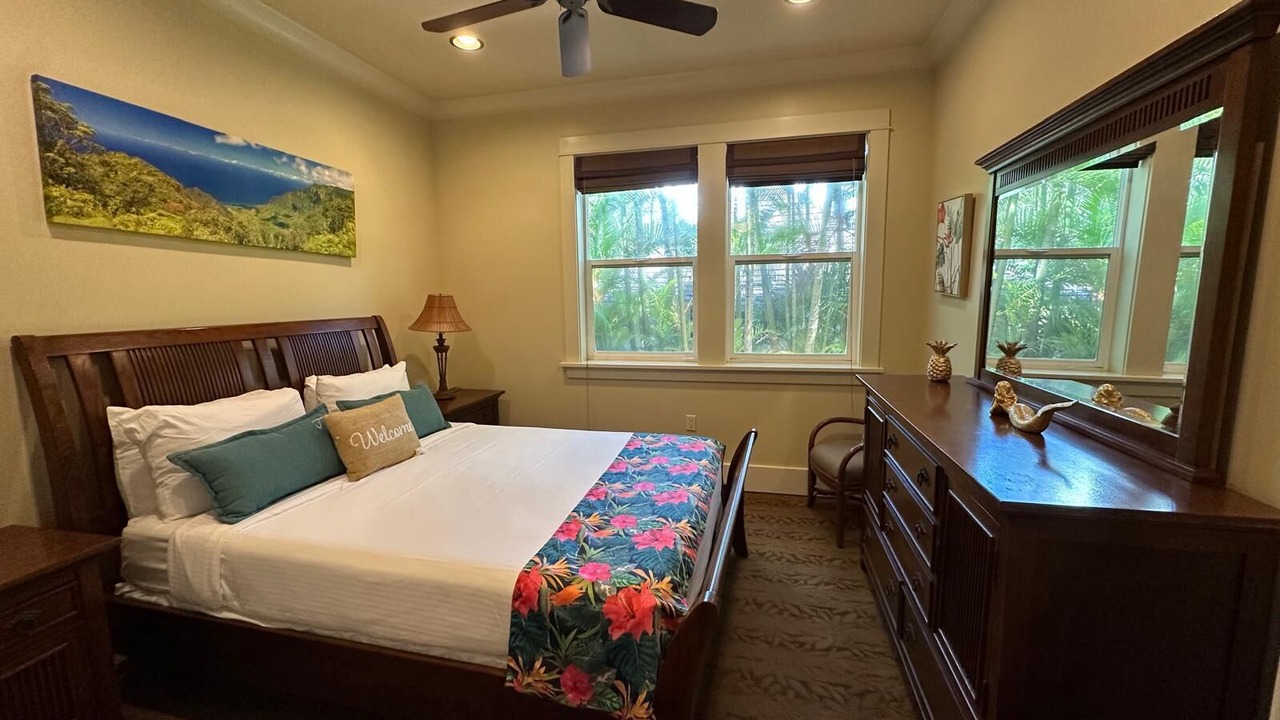 Photo of Bedroom in Poipu
