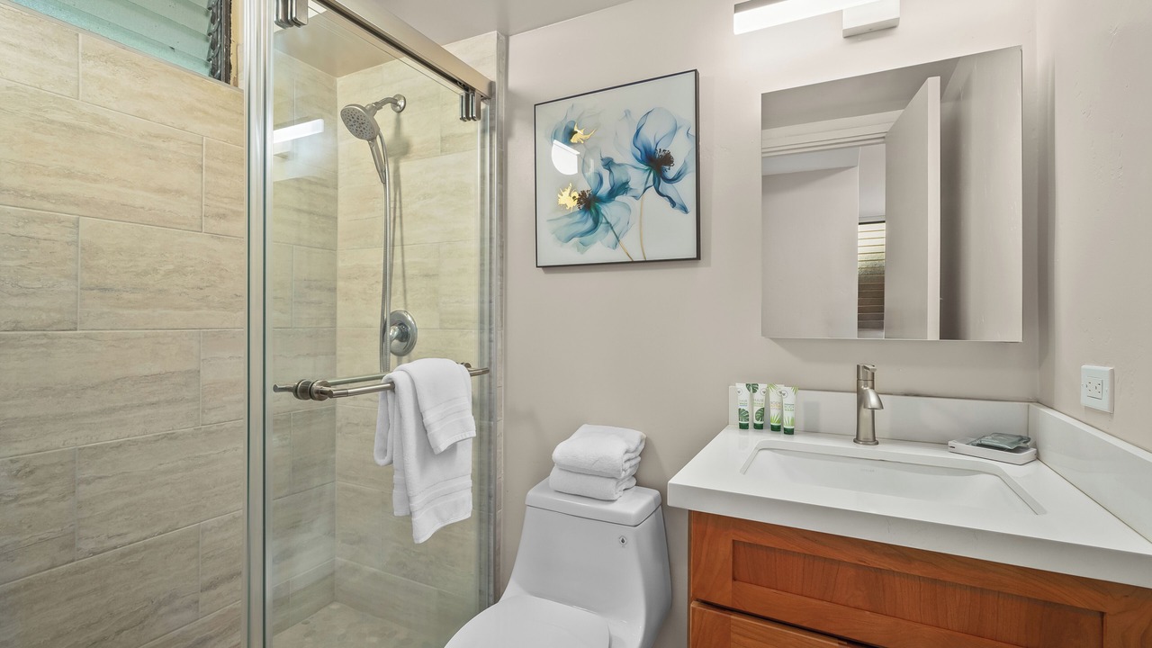 Photo of Bathroom in Poipu
