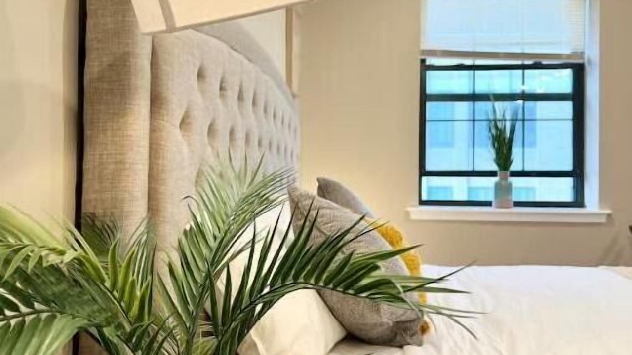 Photo of Bedroom in Logan Square