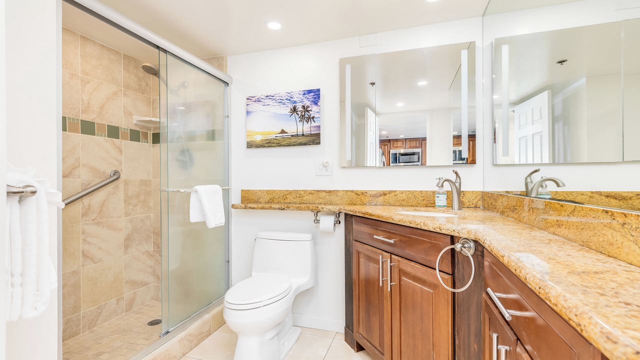 Photo of Bathroom in Waikiki