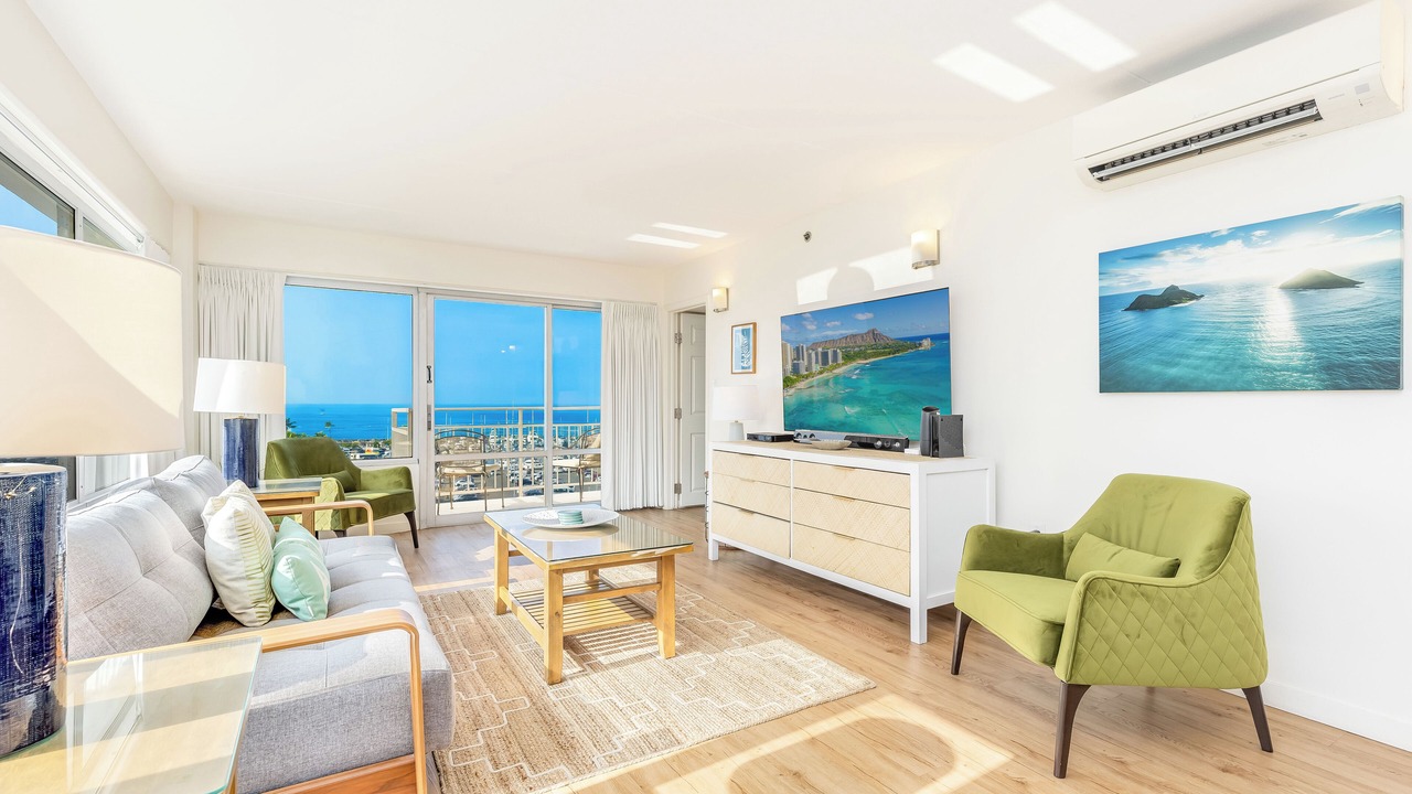 Photo of Bedroom in Waikiki