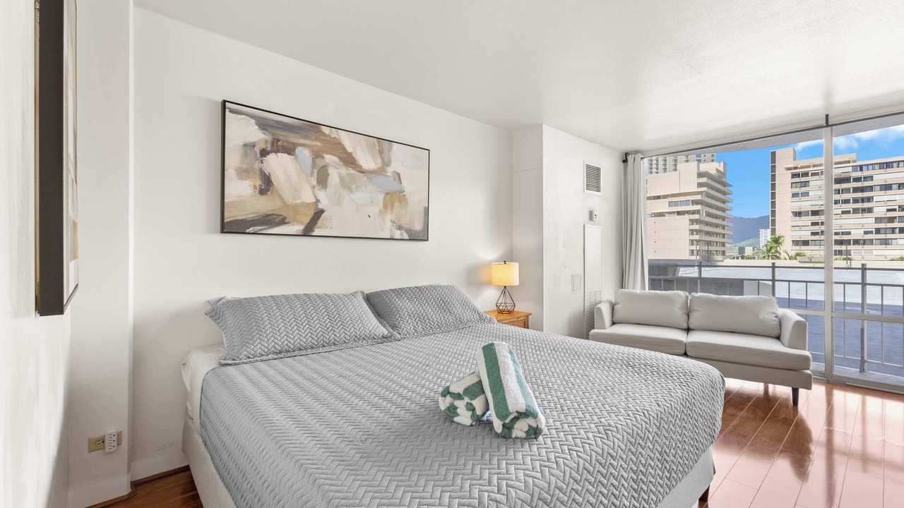 Photo of Bedroom in Waikiki