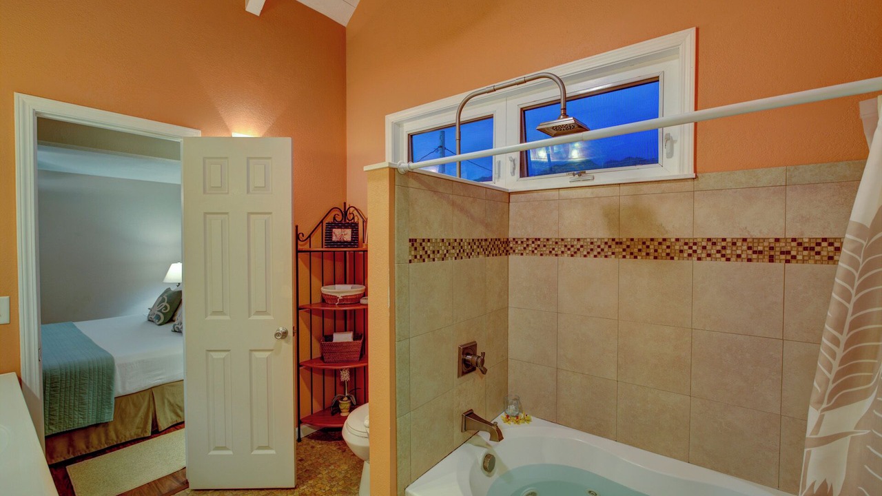 Photo of Bathroom in Hauula