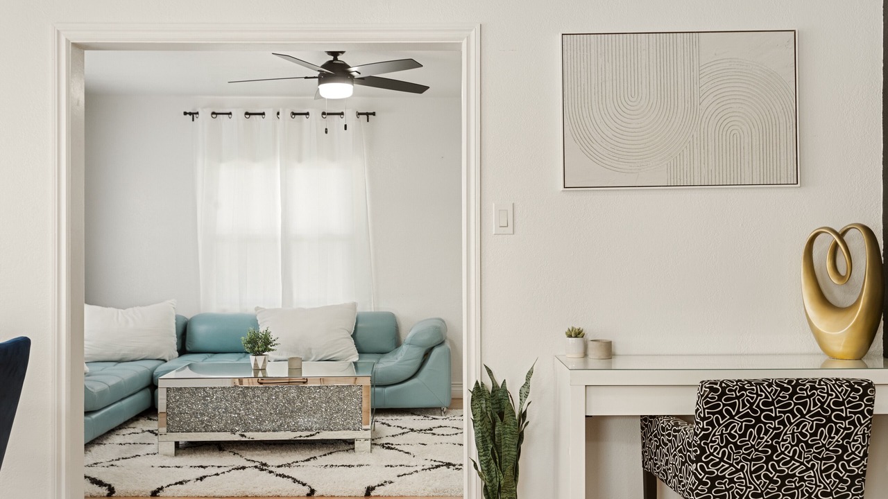 Photo of Livingroom in Ontario
