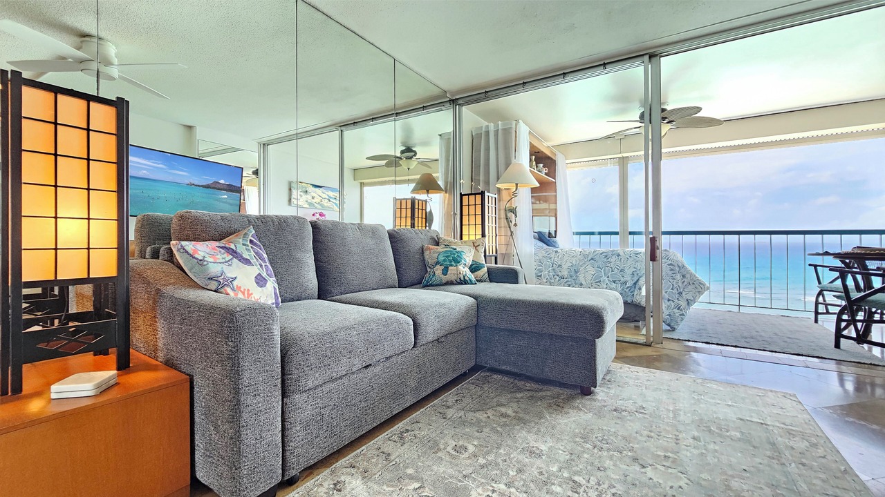 Photo of Livingroom in Diamond Head - Kapahulu - St. Louis