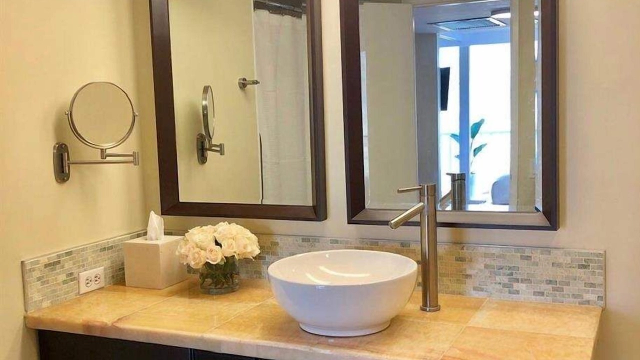 Photo of Bathroom in Makaha