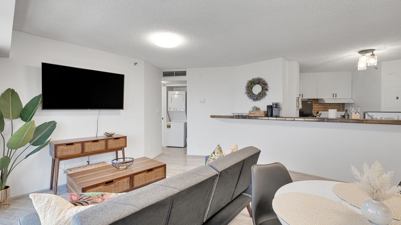 Photo of Livingroom in Downtown Honolulu