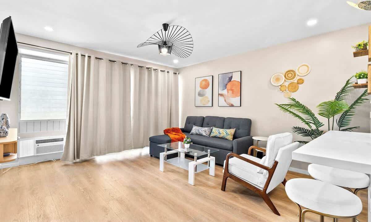 Photo of Livingroom in Ala Moana