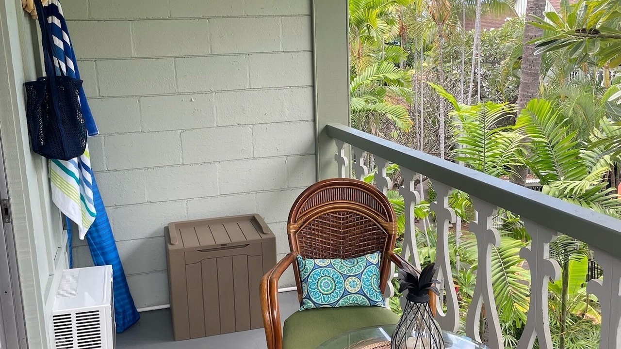 Photo of Patio Balcony in Historic Kailua Village