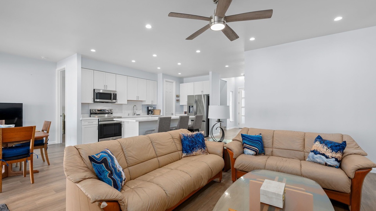 Photo of Livingroom in Waianae