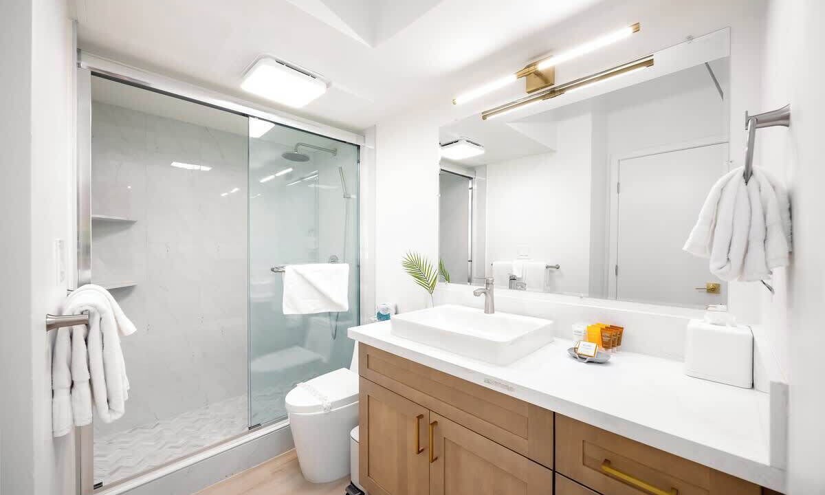 Photo of Bathroom in Waikiki