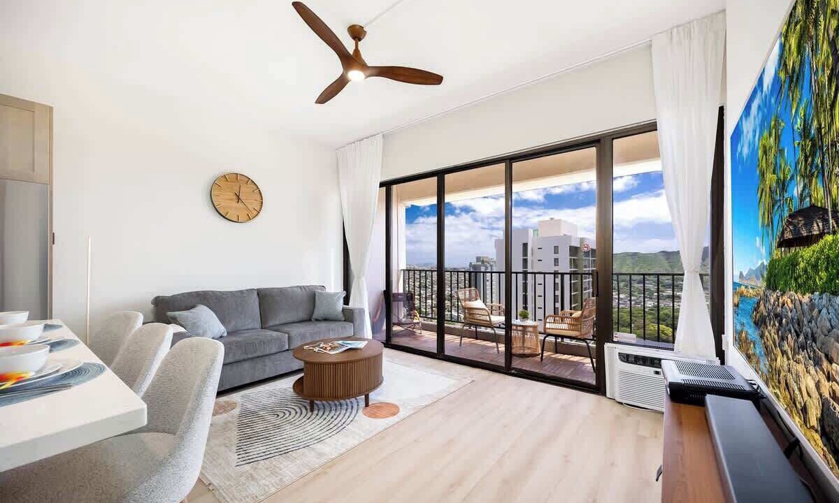 Photo of Bedroom in Waikiki