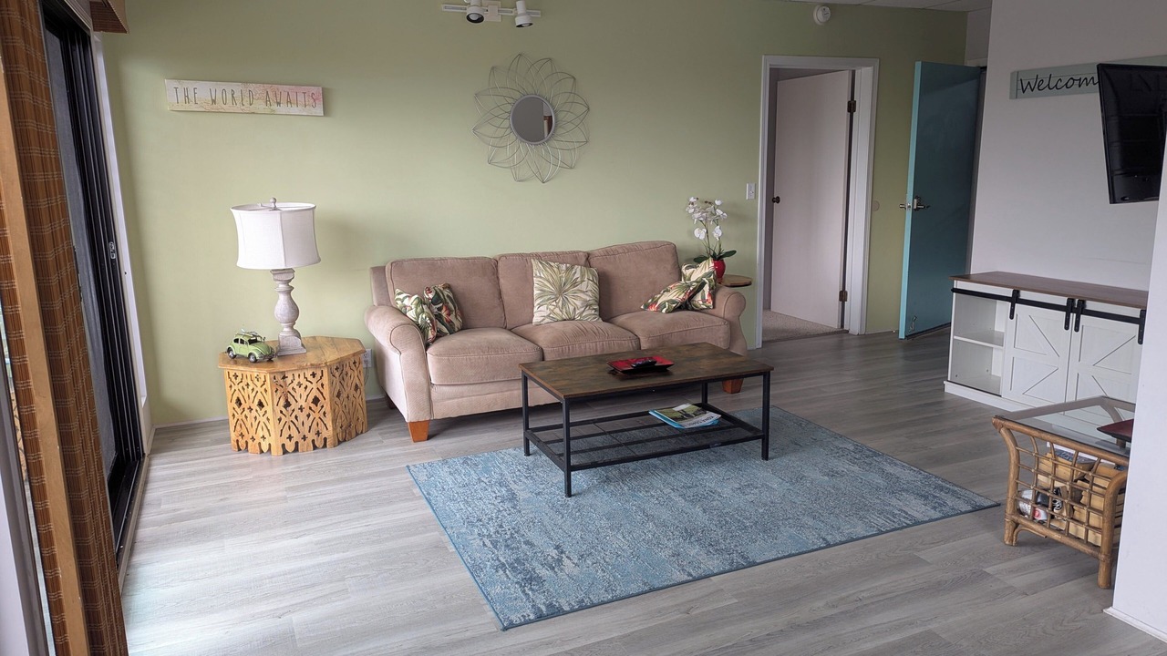 Photo of Livingroom in Kahaluu-Keauhou