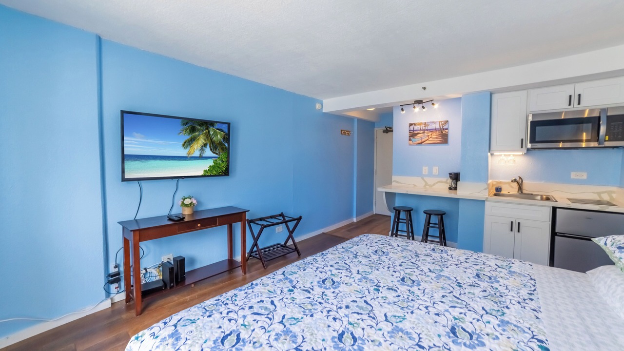 Photo of Bedroom in Waikiki