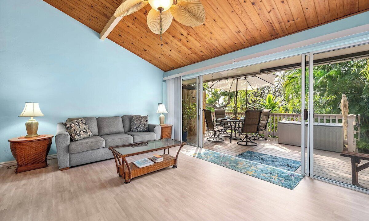Photo of Livingroom in Keauhou