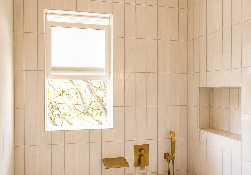 Photo of Bathroom in Downtown Lahaina