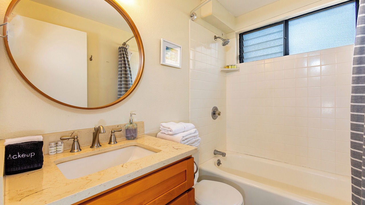 Photo of Bathroom in Maalaea