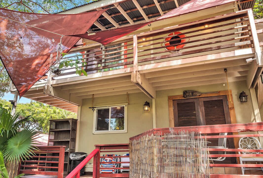 Photo of Patio Balcony in Kahaluu Bay