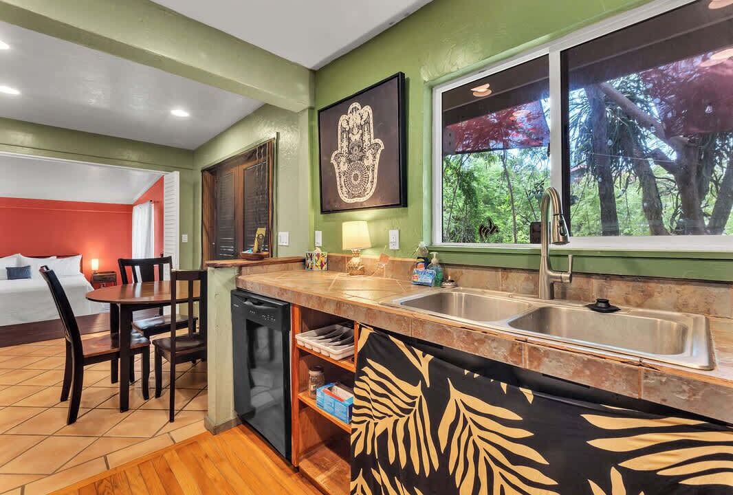 Photo of Kitchen in Kahaluu Bay