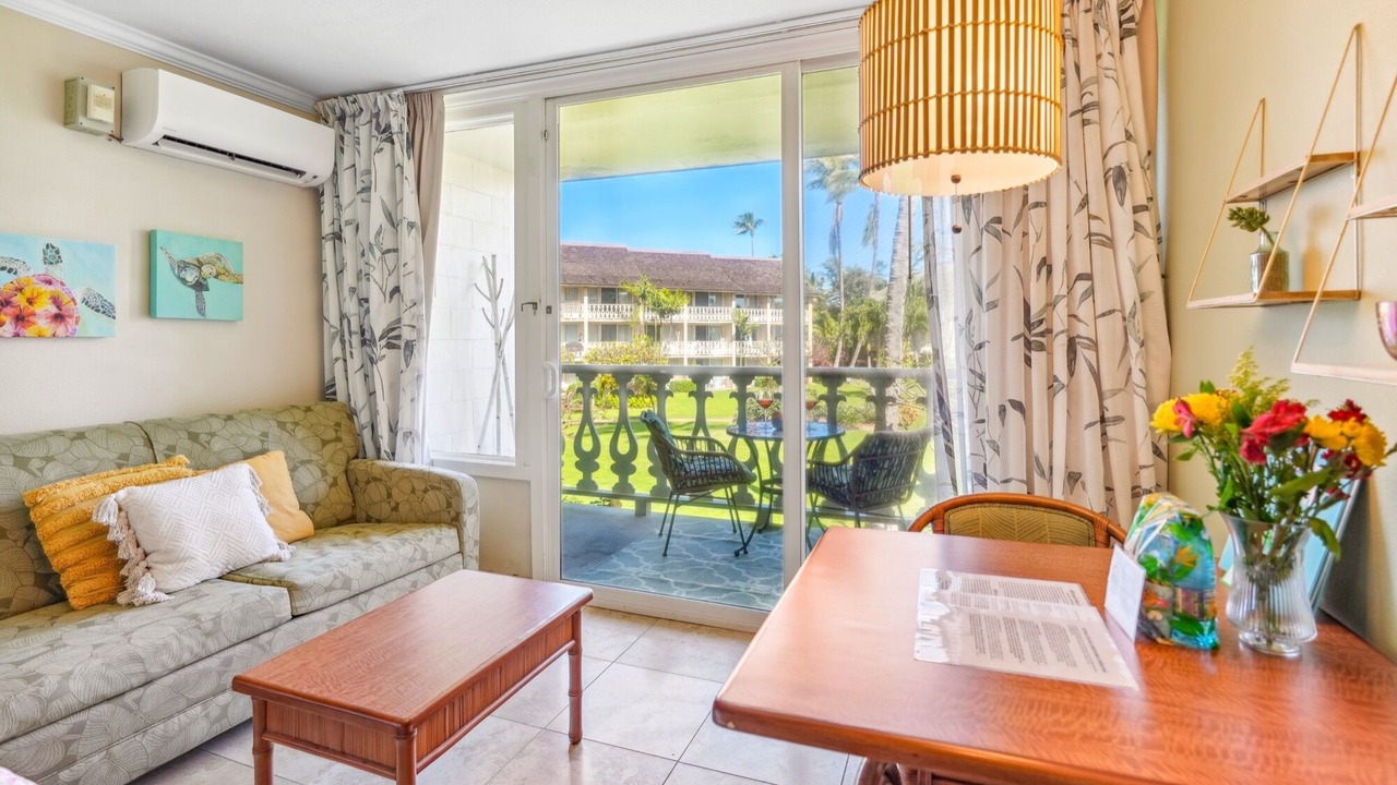 Photo of Livingroom in Wailua