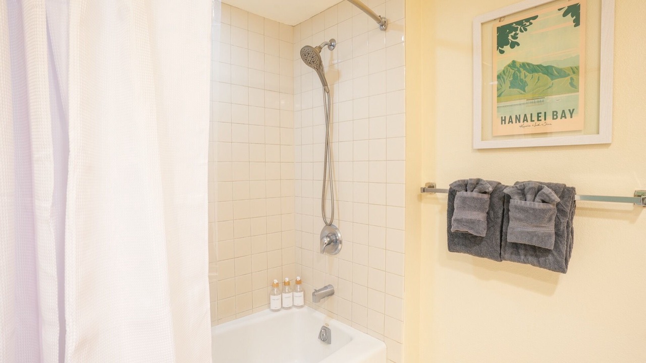 Photo of Bathroom in Wailua