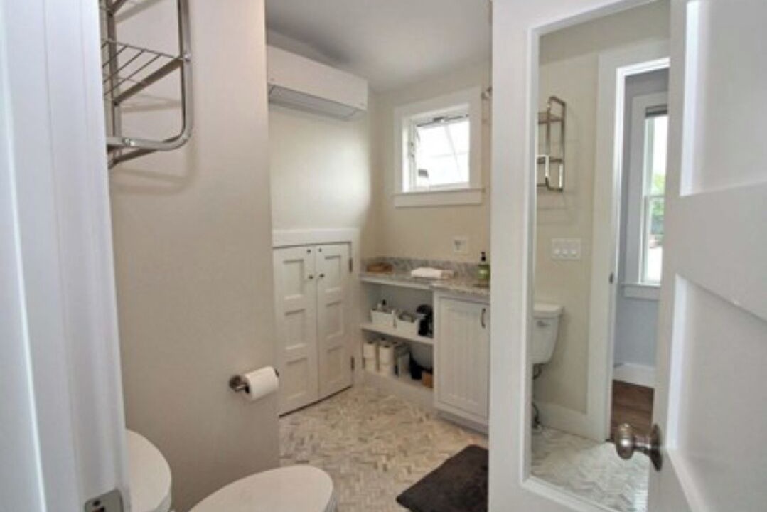Photo of Bathroom in Ewa