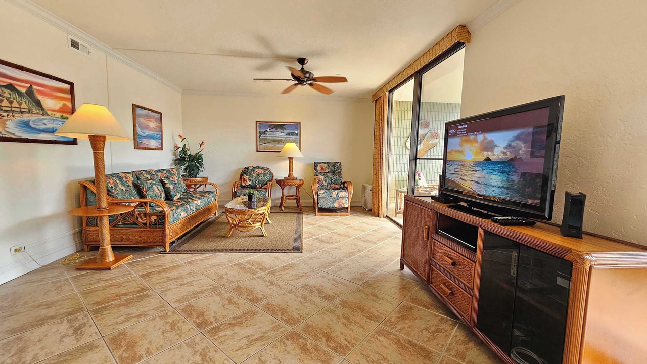 Photo of Livingroom in Kahaluu Bay