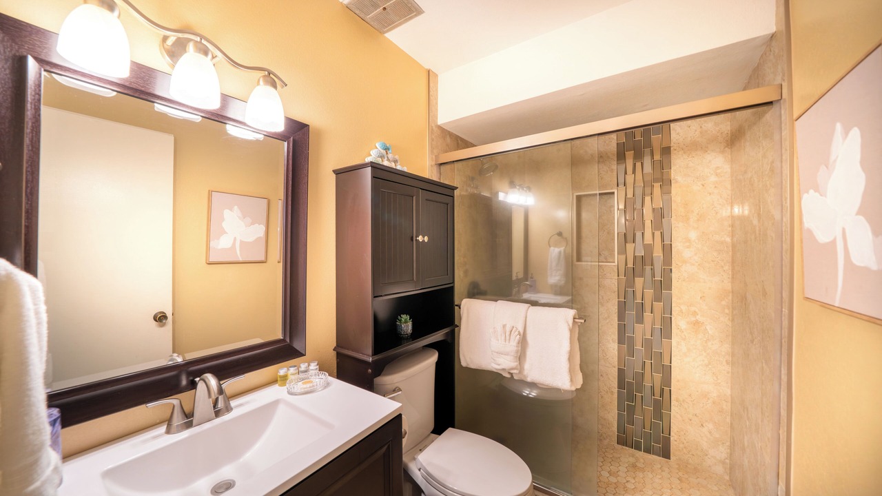 Photo of Bathroom in Kahuku