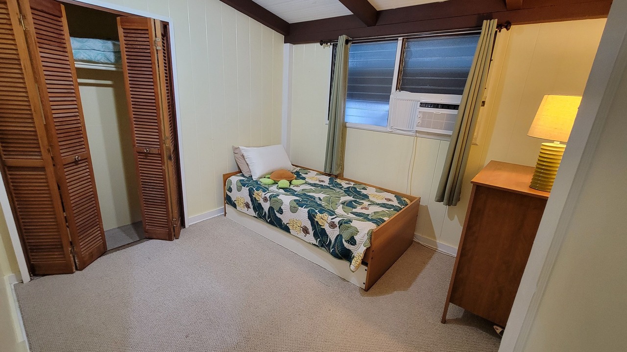Photo of Bedroom in Keolu Hills