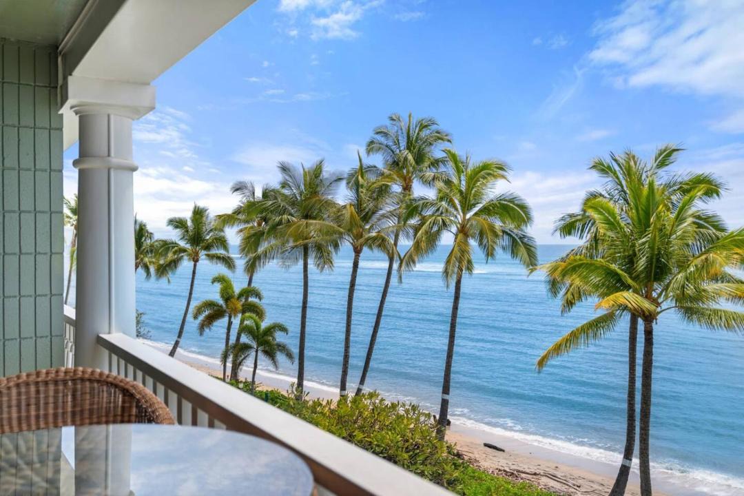 Photo of Patio Balcony in Historic Lahaina Front Street