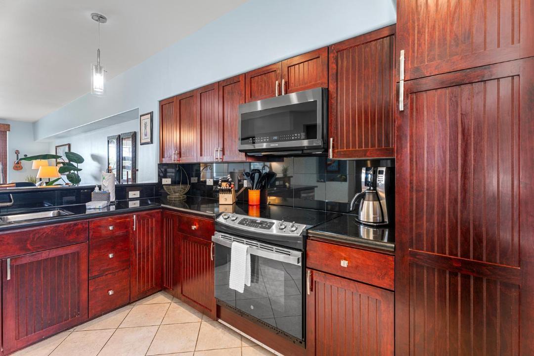 Photo of Kitchen in Waikoloa
