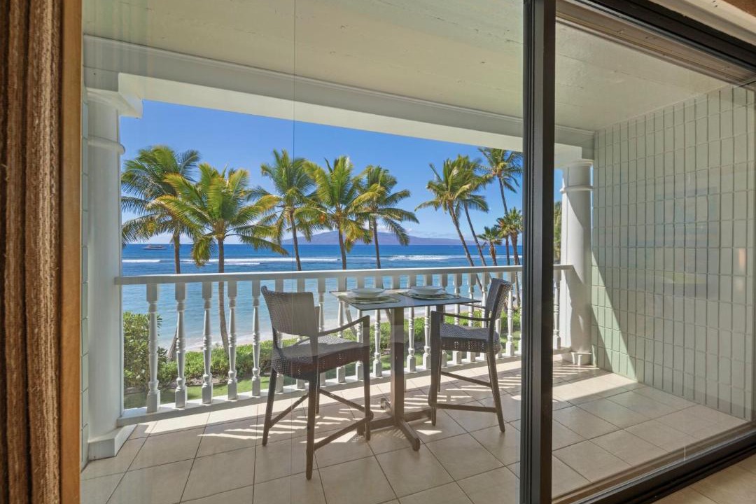 Photo of Patio Balcony in Historic Lahaina Front Street