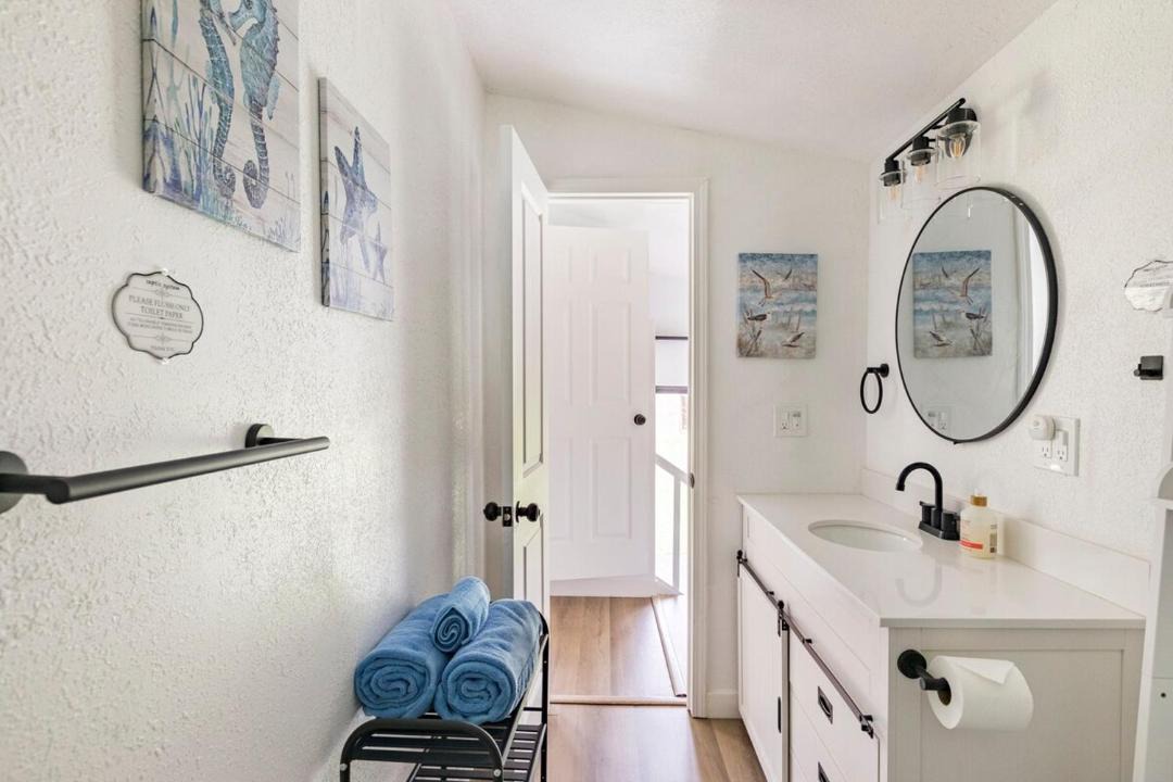 Photo of Bathroom in Honokaa