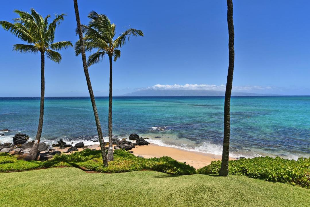 Photo of Others in Kahana