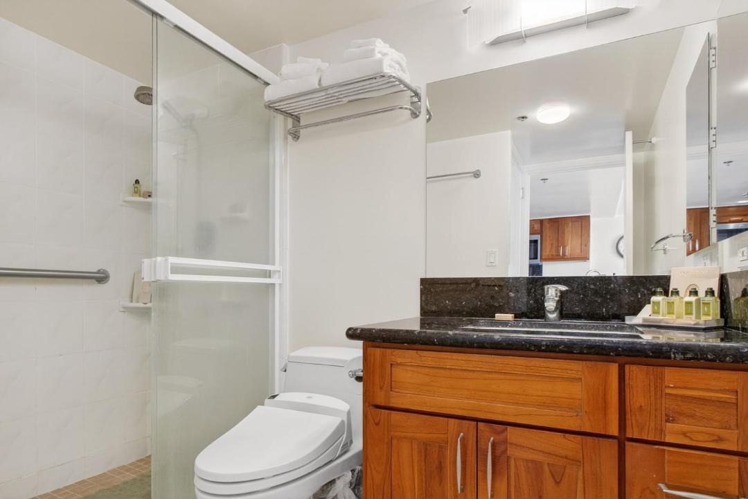 Photo of Bathroom in Waikiki
