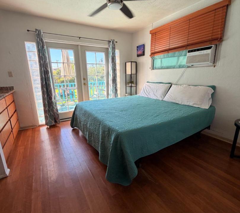 Photo of Bedroom in Makaha