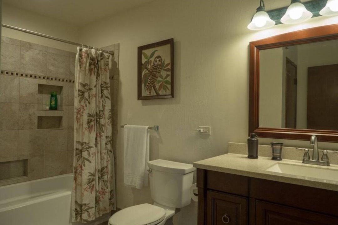Photo of Bathroom in Punaluu