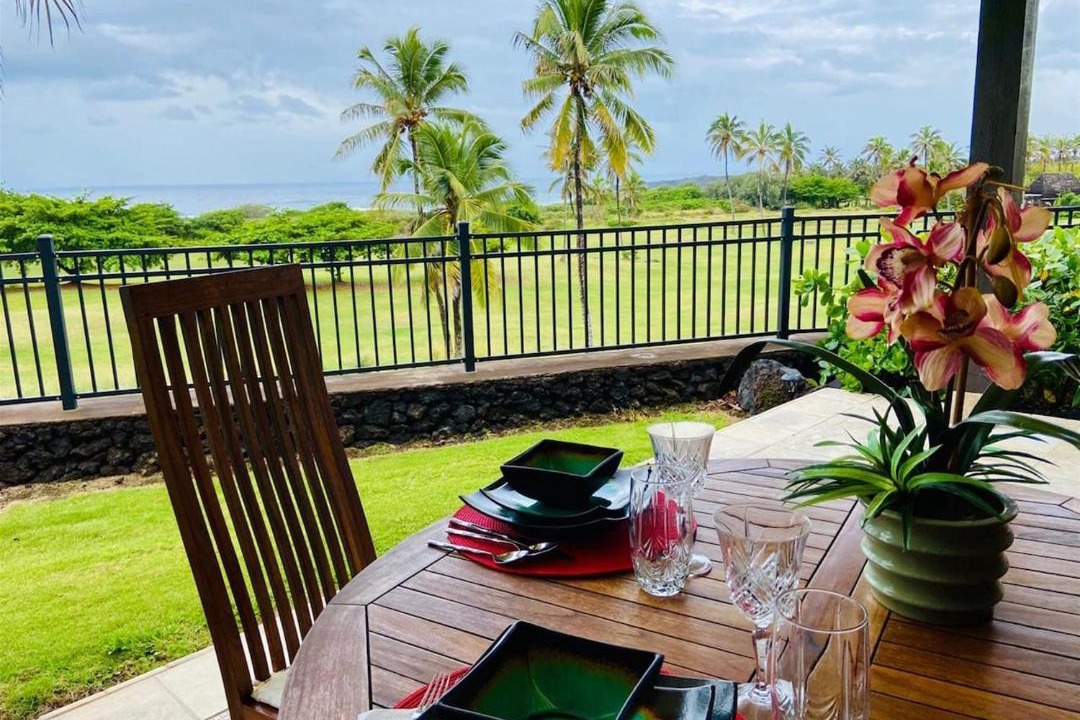 Photo of Patio Balcony in Punaluu