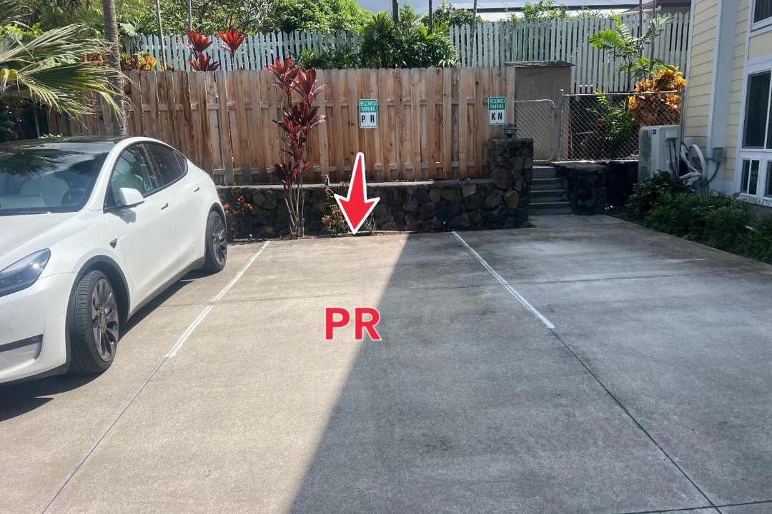 Photo of Others in Historic Kailua Village