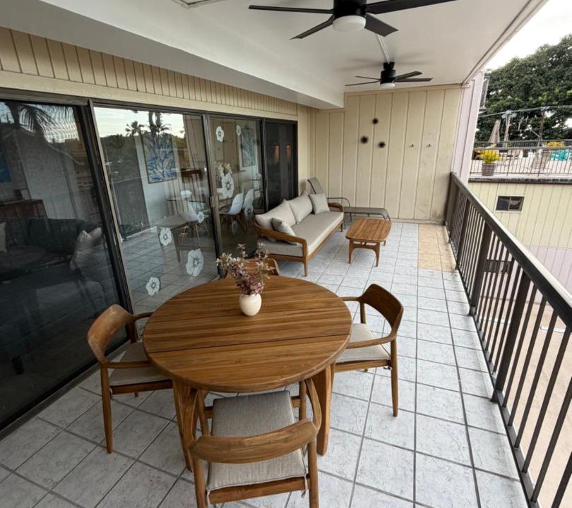 Photo of Others in Historic Kailua Village